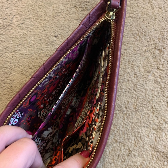 Vera Bradley “Avery Tote” - Picture 7 of 7